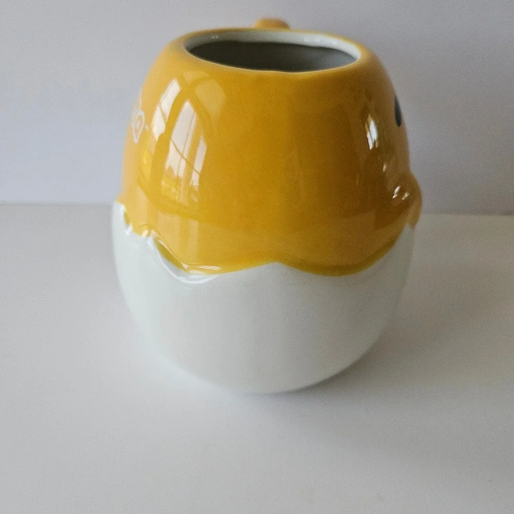 NEW Sanrio‎ Gudetama Lazy Egg Mug Cup 20oz Sculpted Silver Buffalo World Market
